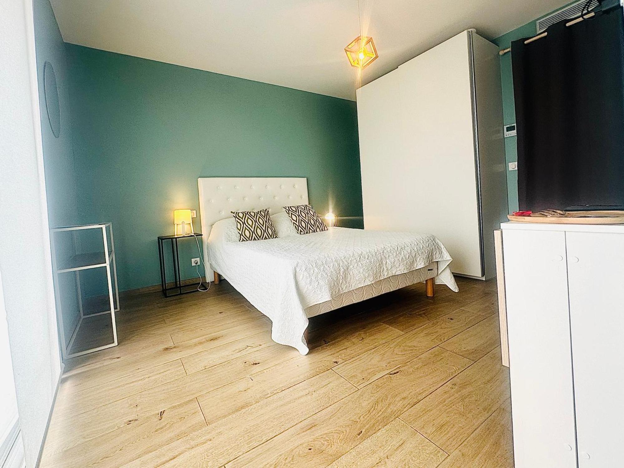 Twenty Rent Cagnes-sur-Mer Exterior foto